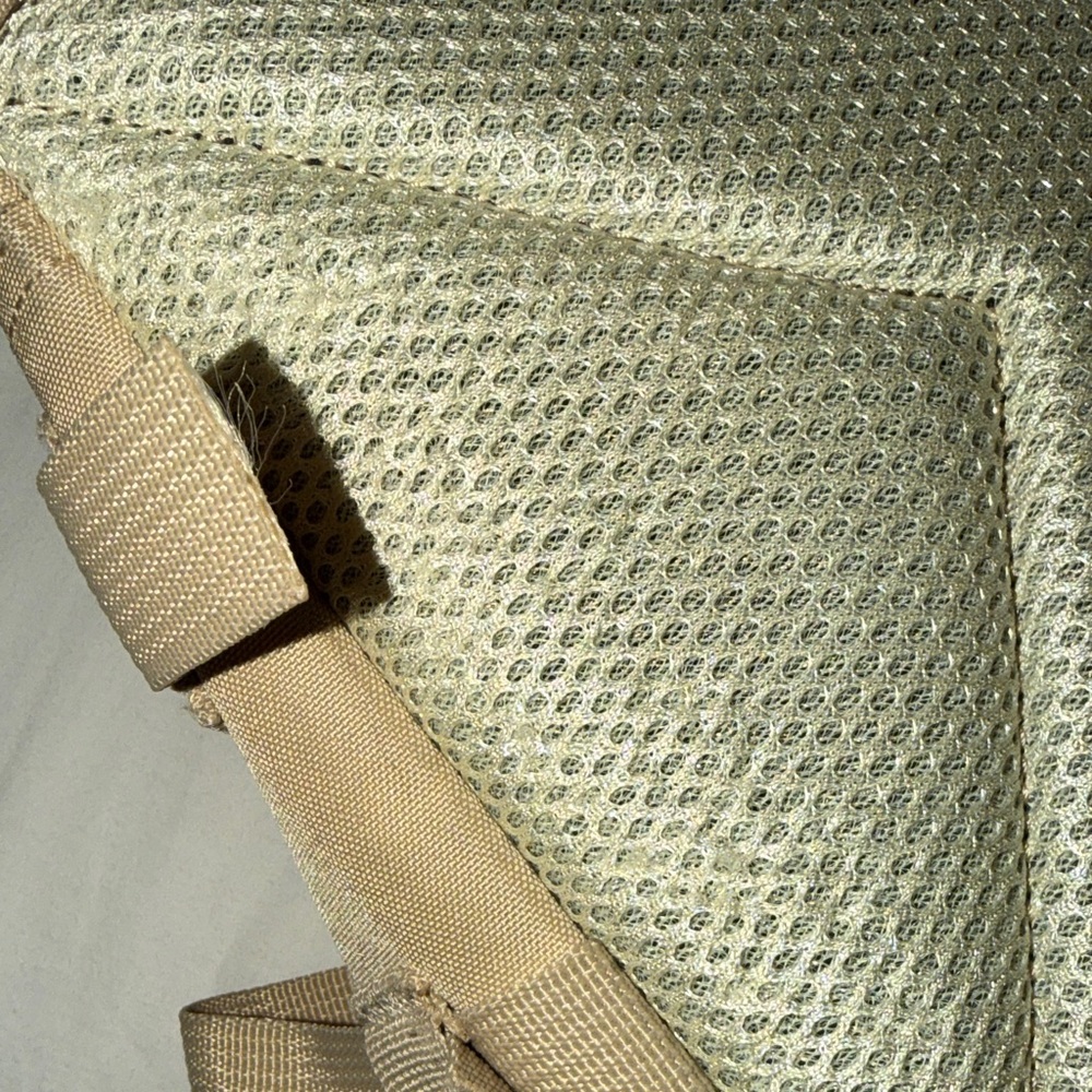 WOLFpak 9L mini Tactical Utility Shoulder Bag - Desert Tan - Picture 5 of 11